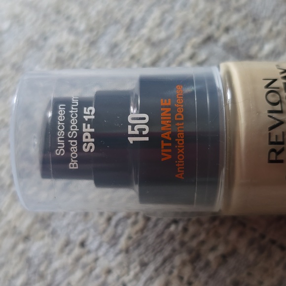 REVLON BRAND COLORSTAY LONGWEAR MAKEUP FOUNDATION #150 BUFF BUNDLE OF 3 - Picture 3 of 7
